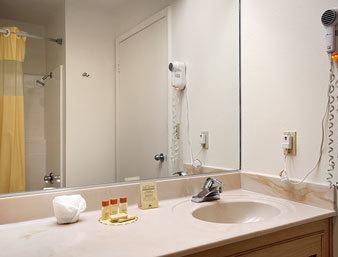 Days Inn By Wyndham Riverside Tyler Mall Phòng bức ảnh
